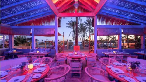 Fuego, mar y música para dar la bienvenida al verano en los beach club más emblemáticos de la Costa del Sol San Juan