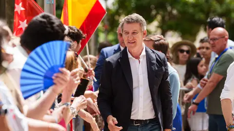 PP y Vox obtendrían la mayoría absoluta y el PSOE perdería 20 escaños, según una nueva encuesta PP y Vox obtendrían la mayoría absoluta y el PSOE perdería 20 escaños, según una nueva encuesta