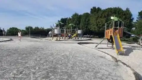 Parque infantil de Los Pericones Parque infantil de Los Pericones