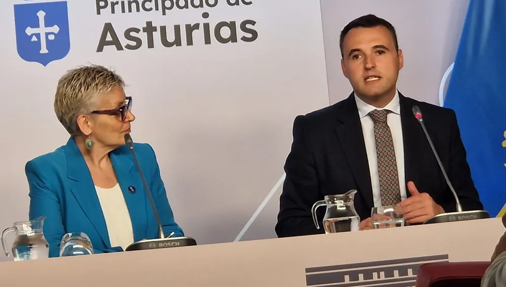 El Consejo de Gobierno aprueba del Decreto de la fusión de áreas sanitarias. El Consejo de Gobierno aprueba del Decreto de la fusión de áreas sanitarias.