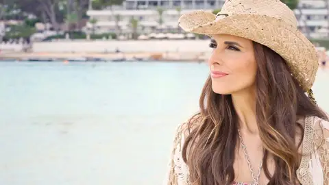 Nuria Fergó lanza el videoclip de “Voy a ser Feliz” Nuria Fergó lanza el videoclip de “Voy a ser Feliz”