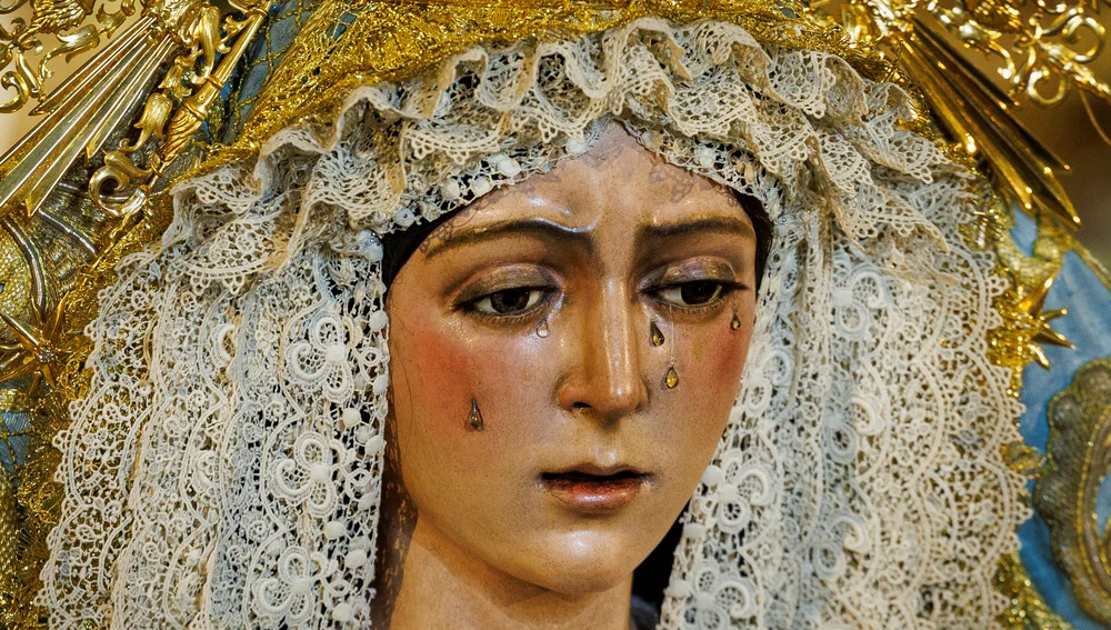 Imagen de la Virgen de la Macarena tras la restauración Imagen de la Virgen de la Macarena tras la restauración