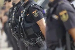 Laura García, sindicato mayor de policías: "Nadie debería pagar por trabajar. Esto es de lógica, es de cajón" Laura García, sindicato mayor de policías: "Nadie debería pagar por trabajar. Esto es de lógica, es de cajón"
