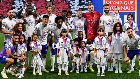 El Olympique de Lyon desciende a Segunda por problemas económicos El Olympique de Lyon desciende a Segunda por problemas económicos