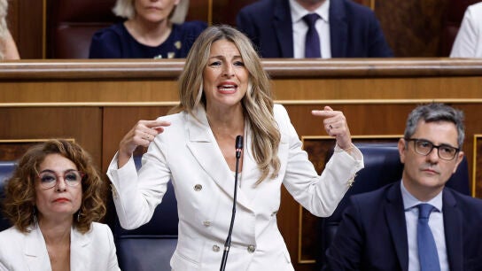La vicepresidenta segunda y ministra de Trabajo, Yolanda D&iacute;az, interviene durante la sesi&oacute;n de control al Gobierno.