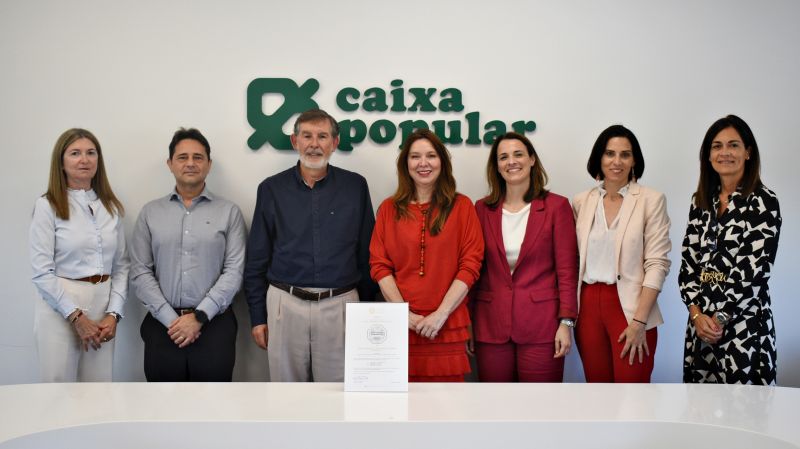 Caixa Popular rep el Distintiu IGE en Bon Govern i referma el seu model cooperatiu Caixa Popular rep el Distintiu IGE en Bon Govern i referma el seu model cooperatiu