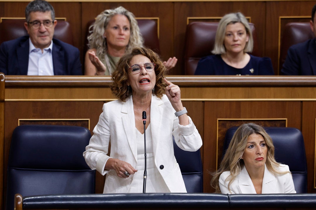 Hacienda dará charlas a más de 80.000 alumnos para concienciarles del pago de impuestos Hacienda dará charlas a más de 80.000 alumnos para concienciarles del pago de impuestos