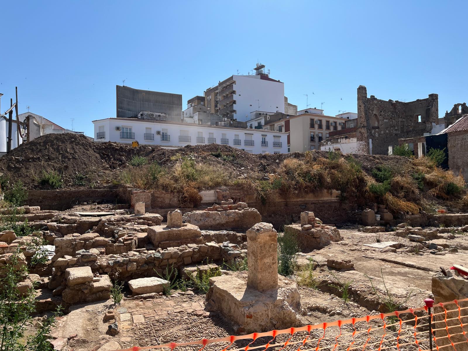 Se reanudan los trabajos de construcción de la Plaza de Las Concepcionistas tras la finalización de las excavaciones arqueológicas Se reanudan los trabajos de construcción de la Plaza de Las Concepcionistas tras la finalización de las excavaciones arqueológicas