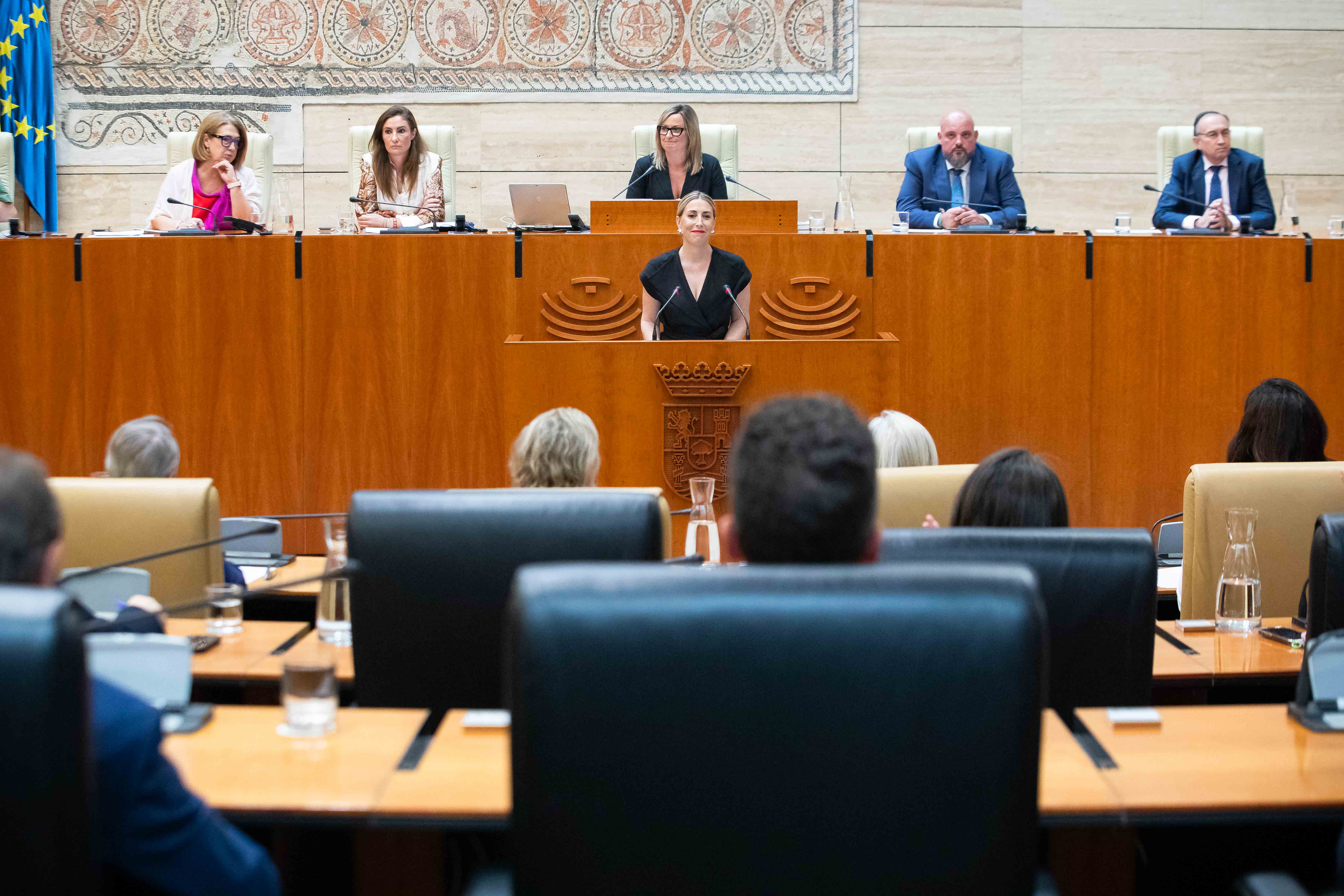 La Nueva Fase del Hospital de Cáceres o un Plan Anti-Aranceles algunas de las más de 50 medidas anunciadas por Guardiola La Nueva Fase del Hospital de Cáceres o un Plan Anti-Aranceles algunas de las más de 50 medidas anunciadas por Guardiola