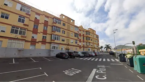 Vista parcial y de archivo de la calle Pío XII en Telde, Gran Canaria en donde se ha asesinado a un presunto narco a manos de un sicario Vista parcial y de archivo de la calle Pío XII en Telde, Gran Canaria en donde se ha asesinado a un presunto narco a manos de un sicario