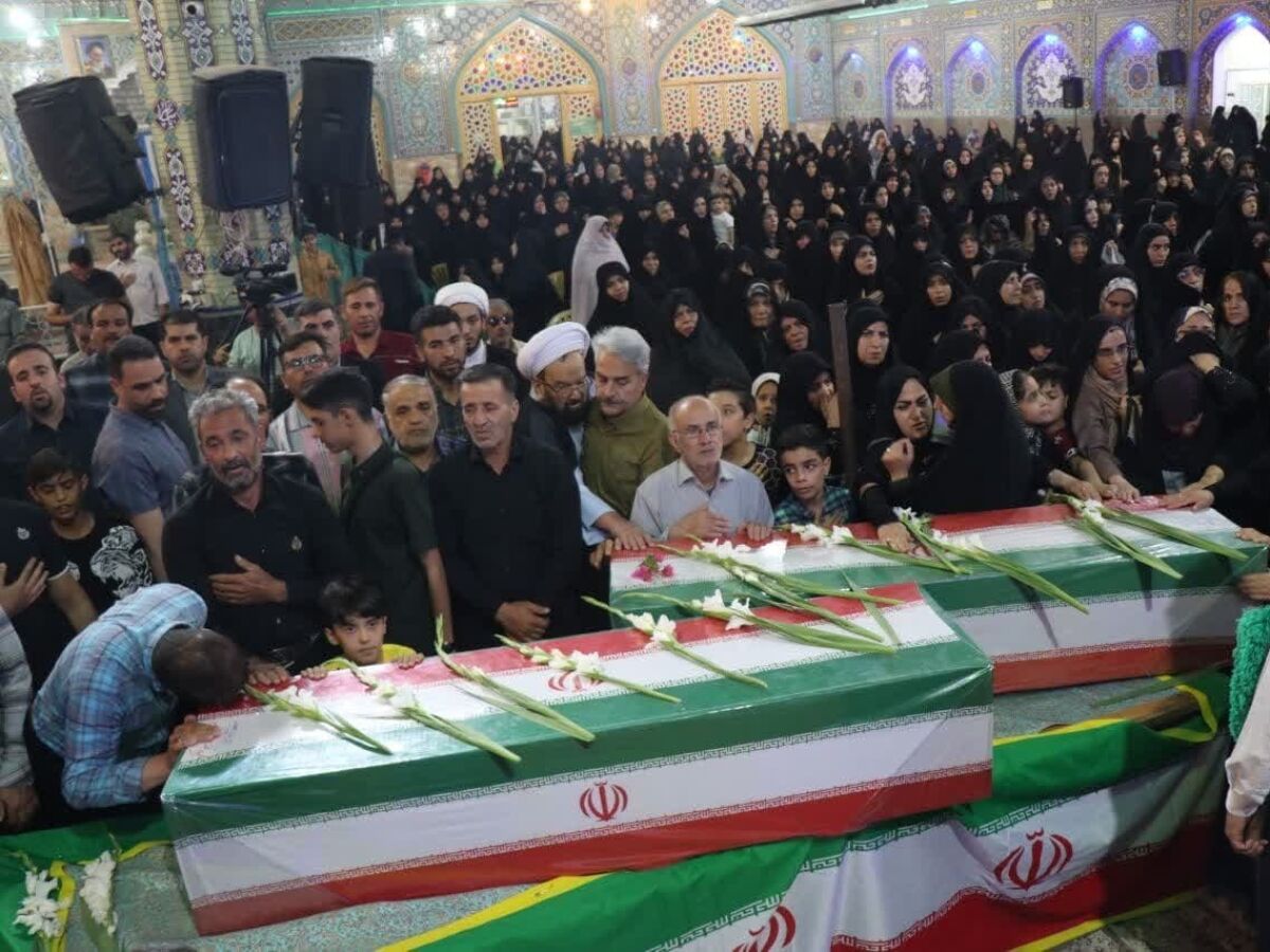 Irán celebra multitudinarios funerales por los militares y científicos  muertos en la guerra con Israel | Onda Cero Radio