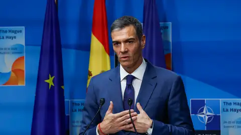 Pedro Sánchez, presidente del Gobierno, durante una rueda de prensa en La Haya Pedro Sánchez, presidente del Gobierno, durante una rueda de prensa en La Haya