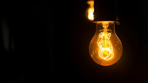 Una bombilla Una bombilla