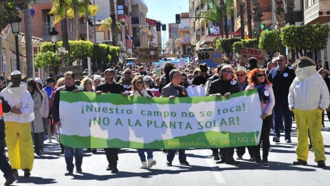 En marzo de 2024 se celebr&oacute;&nbsp; la primera manifestaci&oacute;n para rechazar la ubicaci&oacute;n de la planta solar sobre suelo agr&iacute;cola en San Miguel
