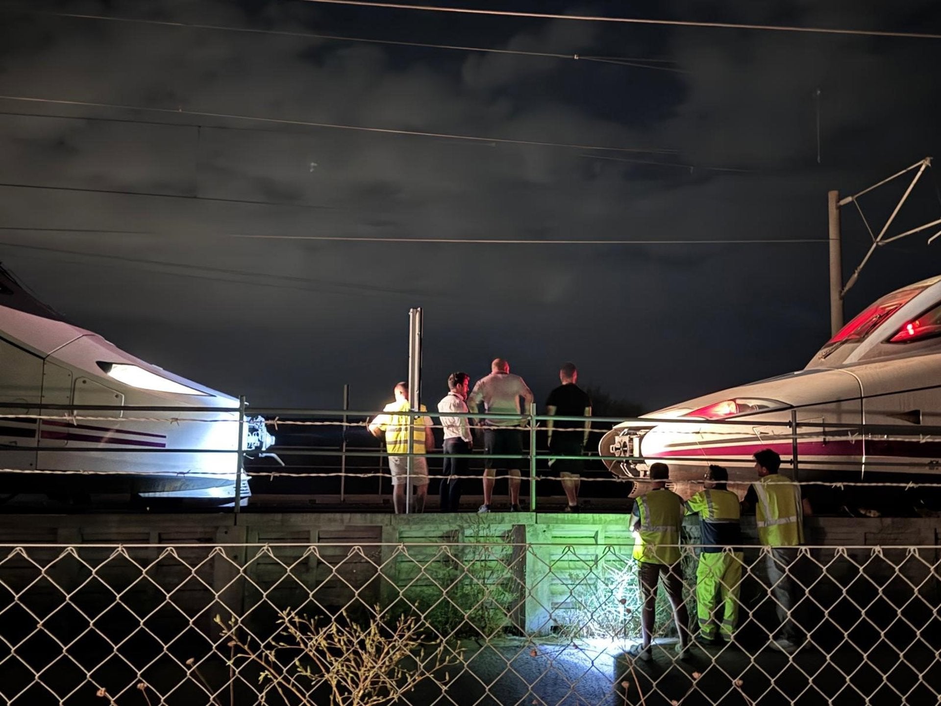Cientos de pasajeros se quedan tirados otra vez por una avería ferroviaria en Toledo Cientos de pasajeros se quedan tirados otra vez por una avería ferroviaria en Toledo