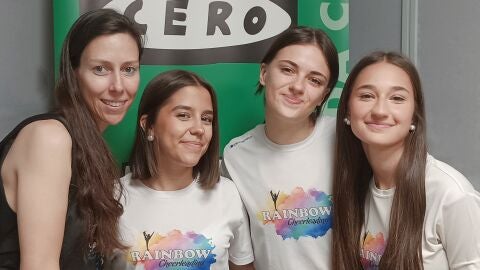 Integrantes del equipo Rainbow del Club de Baile Deportivo ELAIA de Alcal&aacute; de Henares
