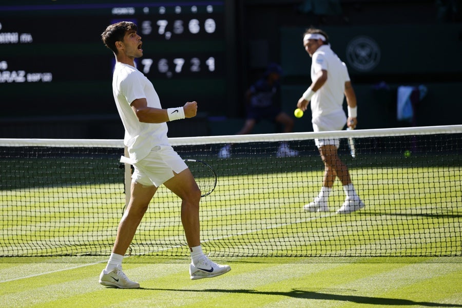 Alcaraz debuta con una sufrida victoria ante Fognini Alcaraz debuta con una sufrida victoria ante Fognini