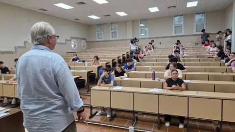 Un total de 1.258 alumnos afrontan desde este martes la PAU extraordinaria en Extremadura Un total de 1.258 alumnos afrontan desde este martes la PAU extraordinaria en Extremadura