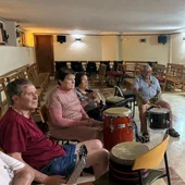 La residencia Santa Marta de Villajoyosa pone en marcha talleres de musicoterapia para personas mayores La residencia Santa Marta de Villajoyosa pone en marcha talleres de musicoterapia para personas mayores