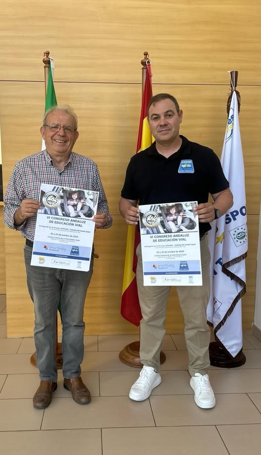 Alcaldes, policías y periodistas almerienses en el VI Congreso Andaluz de Educación Vial Alcaldes, policías y periodistas almerienses en el VI Congreso Andaluz de Educación Vial