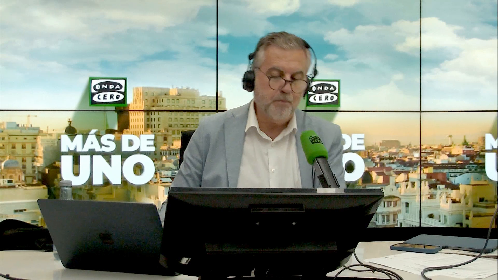 Las tres noticias de Carlos Alsina para empezar el día: Santos Cerdán duerme en prisión Las tres noticias de Carlos Alsina para empezar el día: Santos Cerdán duerme en prisión