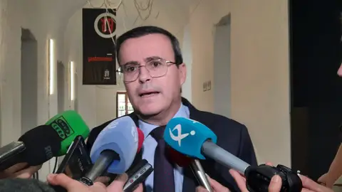 El presidente de la Diputación de Badajoz, MIguel Ángel Gallardo, atiende a los medios en Badajoz El presidente de la Diputación de Badajoz, MIguel Ángel Gallardo, atiende a los medios en Badajoz