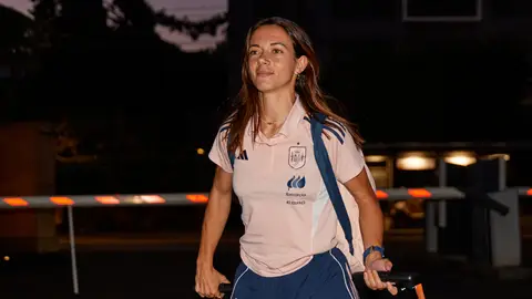 Aitana Bonmatí se reincorpora a la selección en Suiza Aitana Bonmatí se reincorpora a la selección en Suiza