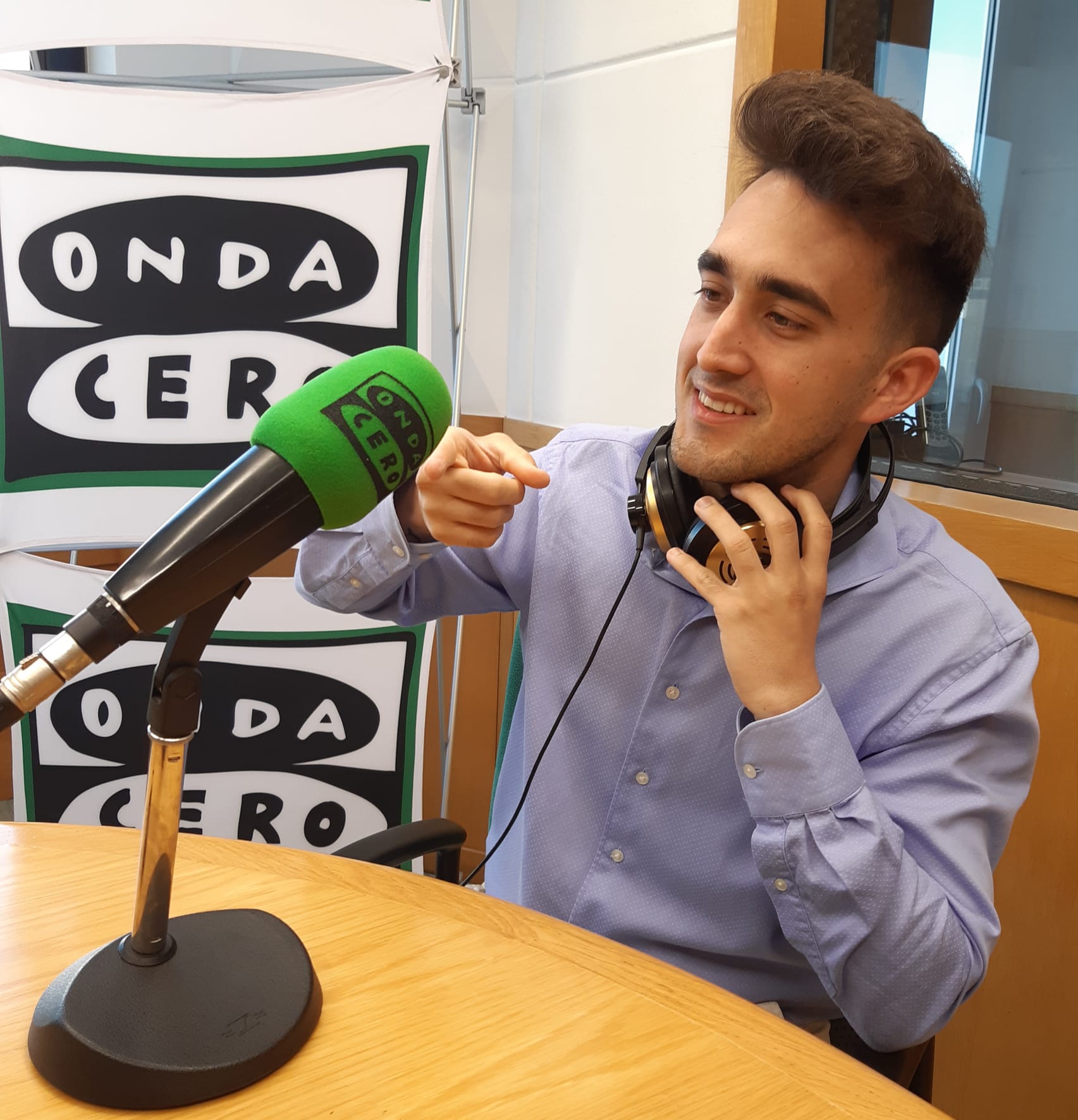 El cantant lleidatà Lian debuta en solitari amb un single que és tot un homenatge familiar: En cada paso El cantant lleidatà Lian debuta en solitari amb un single que és tot un homenatge familiar: En cada paso
