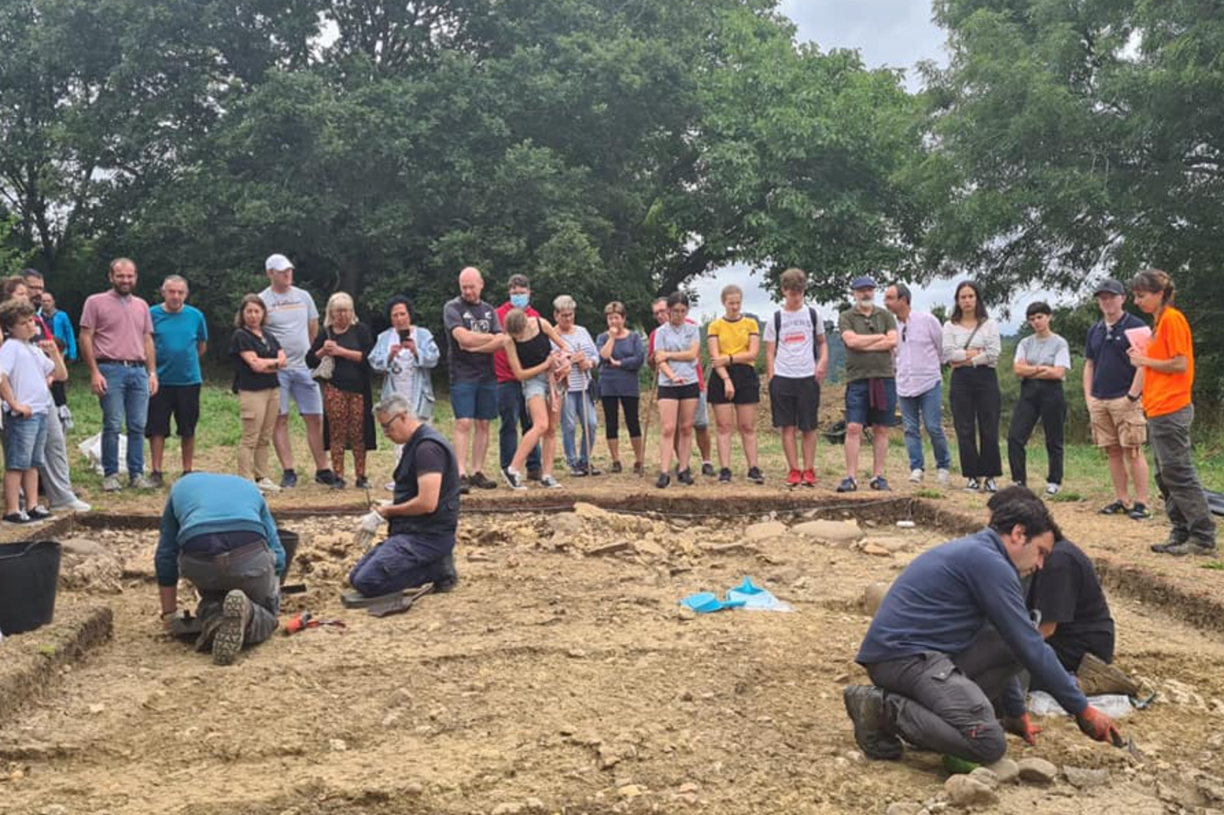ENTREVISTA: Hablamos con el arqueólogo Juan Ramón Muñiz sobre las novedades en las investigaciones del Castro de Antrialgo ENTREVISTA: Hablamos con el arqueólogo Juan Ramón Muñiz sobre las novedades en las investigaciones del Castro de Antrialgo