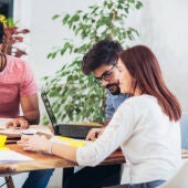 La incorporación tardía al mercado laboral obligará a los jóvenes a trabajar hasta los 71 años 