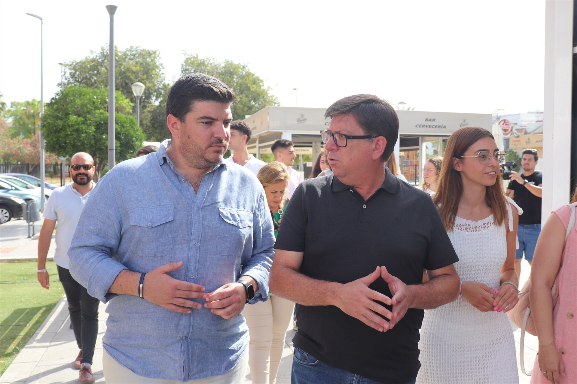 Francisco Salazar renuncia su cargo como adjunto a la Secretaría de Organización, a su puesto en Moncloa y se retira de la vida política Francisco Salazar renuncia su cargo como adjunto a la Secretaría de Organización, a su puesto en Moncloa y se retira de la vida política