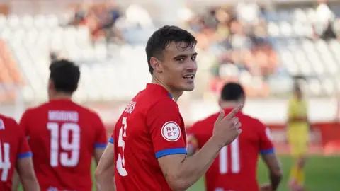 Arnau Gaixas, fichaje para la defensa del Eldense. Arnau Gaixas, fichaje para la defensa del Eldense.