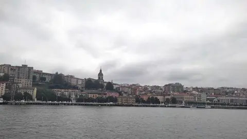 Cielo nublado en Portugalete (Bizkaia) Cielo nublado en Portugalete (Bizkaia)