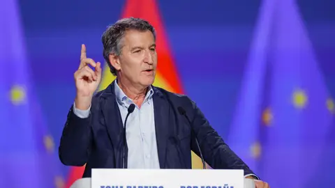 El presidente del Partido Popular, Alberto Núñez Feijóo, durante su intervención. El presidente del Partido Popular, Alberto Núñez Feijóo, durante su intervención.