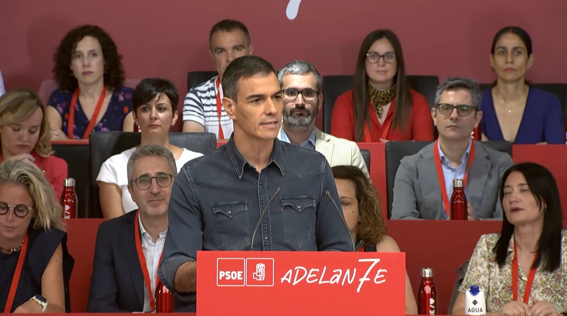 Esquerra i Comuns exigeixen accions contundents a Sánchez per recuperar la confiança Esquerra i Comuns exigeixen accions contundents a Sánchez per recuperar la confiança