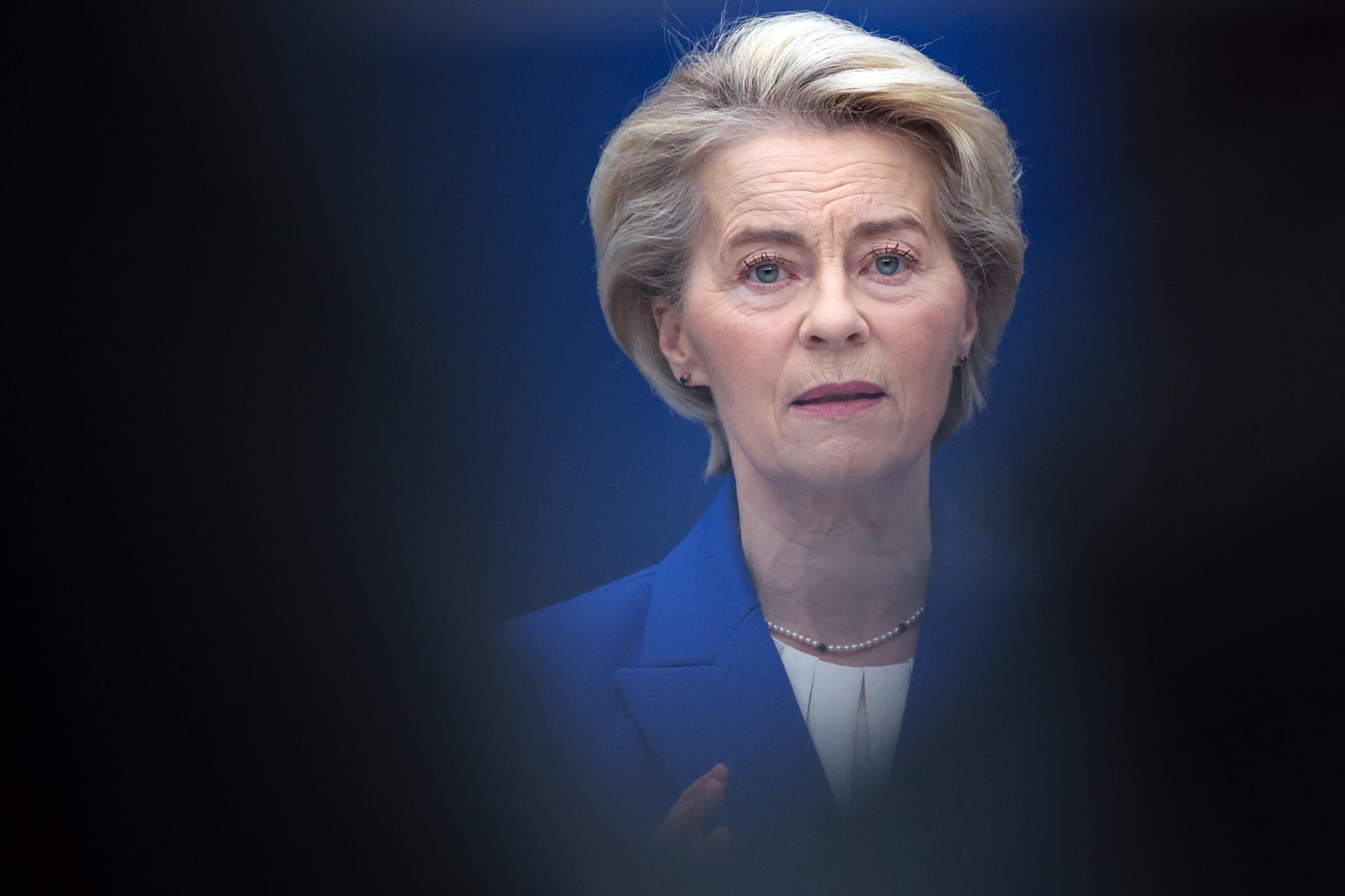 Von der Leyen "toma nota" y responde a Trump: "Europa tomará las medidas necesarias para salvaguardar sus intereses" Von der Leyen "toma nota" y responde a Trump: "Europa tomará las medidas necesarias para salvaguardar sus intereses"