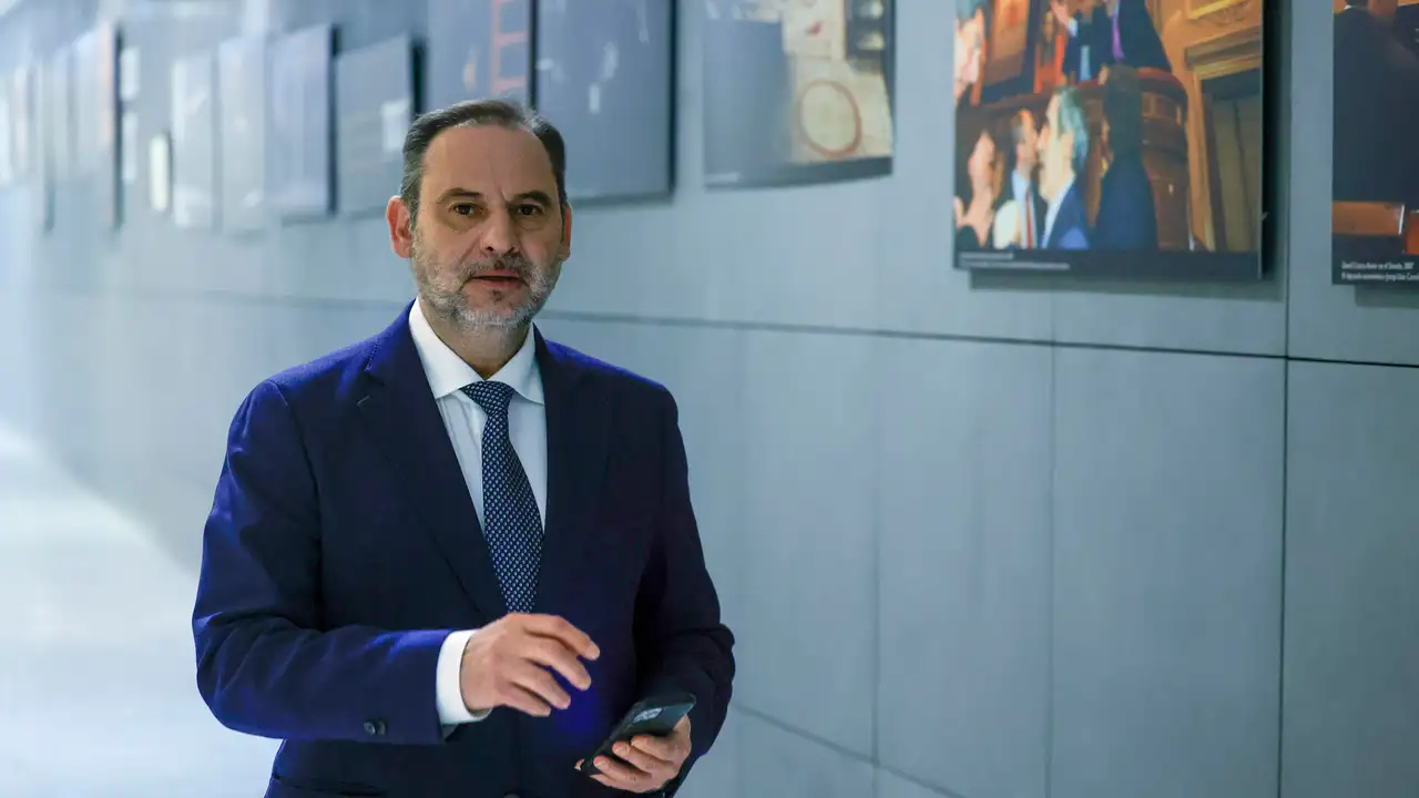 El Supremo rechaza la renuncia de Ábalos a su abogado por fraude de ley y decidirá en una vistilla si le envía a prisión