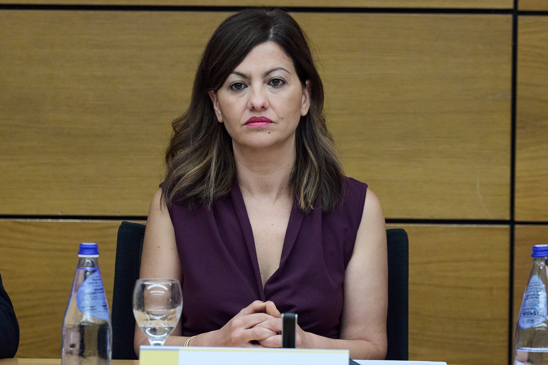 Celia Villalobos: "No puedes mandar 650 menores a Andalucía, a Valencia y a Madrid porque gobierne el PP" Celia Villalobos: "No puedes mandar 650 menores a Andalucía, a Valencia y a Madrid porque gobierne el PP"