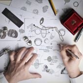 Elaboración de vino o joyería: las FP más curiosas que puedes estudiar en Madrid