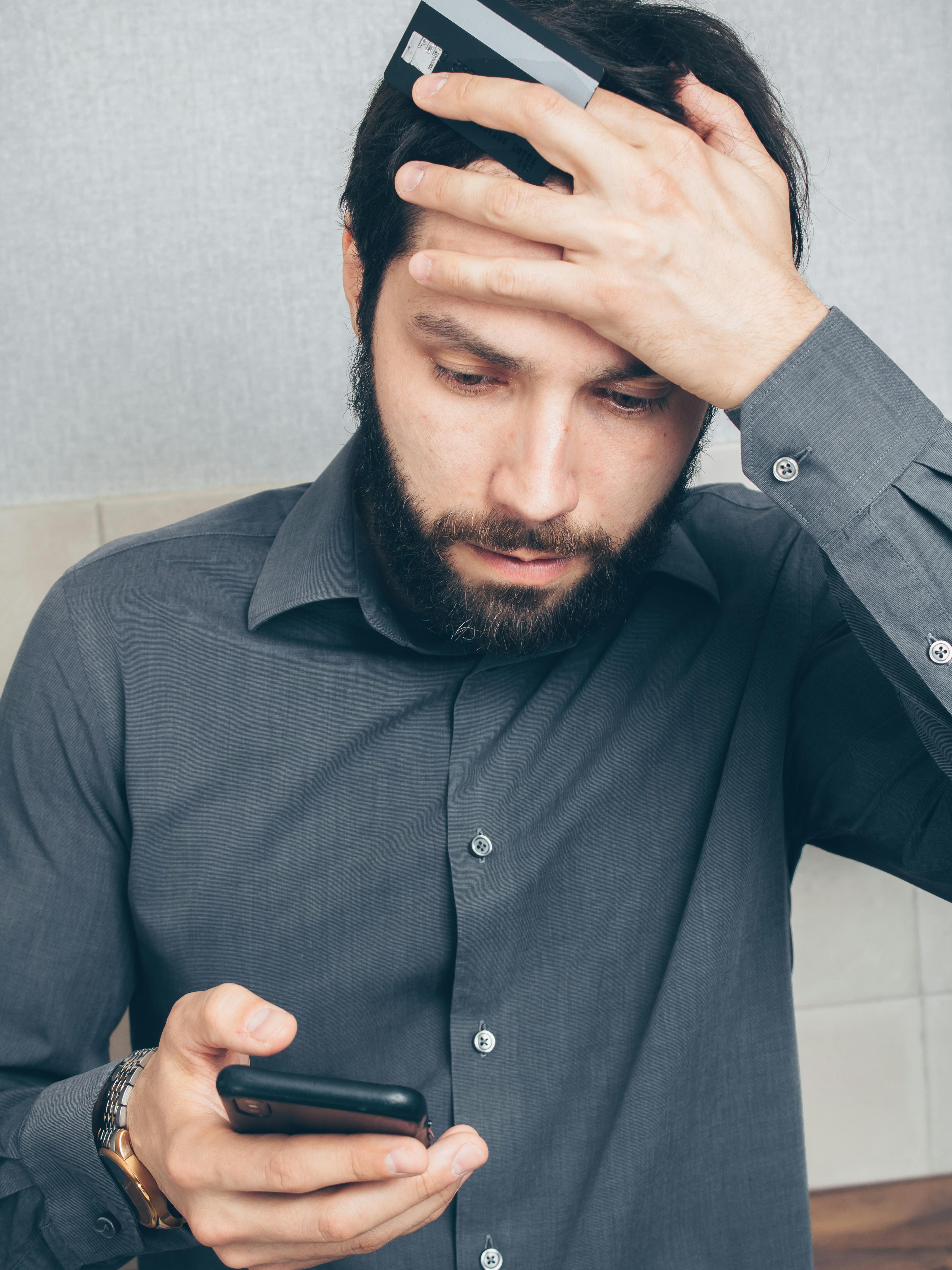 Estas son las 3 frases que no debes decir ante una llamada telefónica desconocida Estas son las 3 frases que no debes decir ante una llamada telefónica desconocida