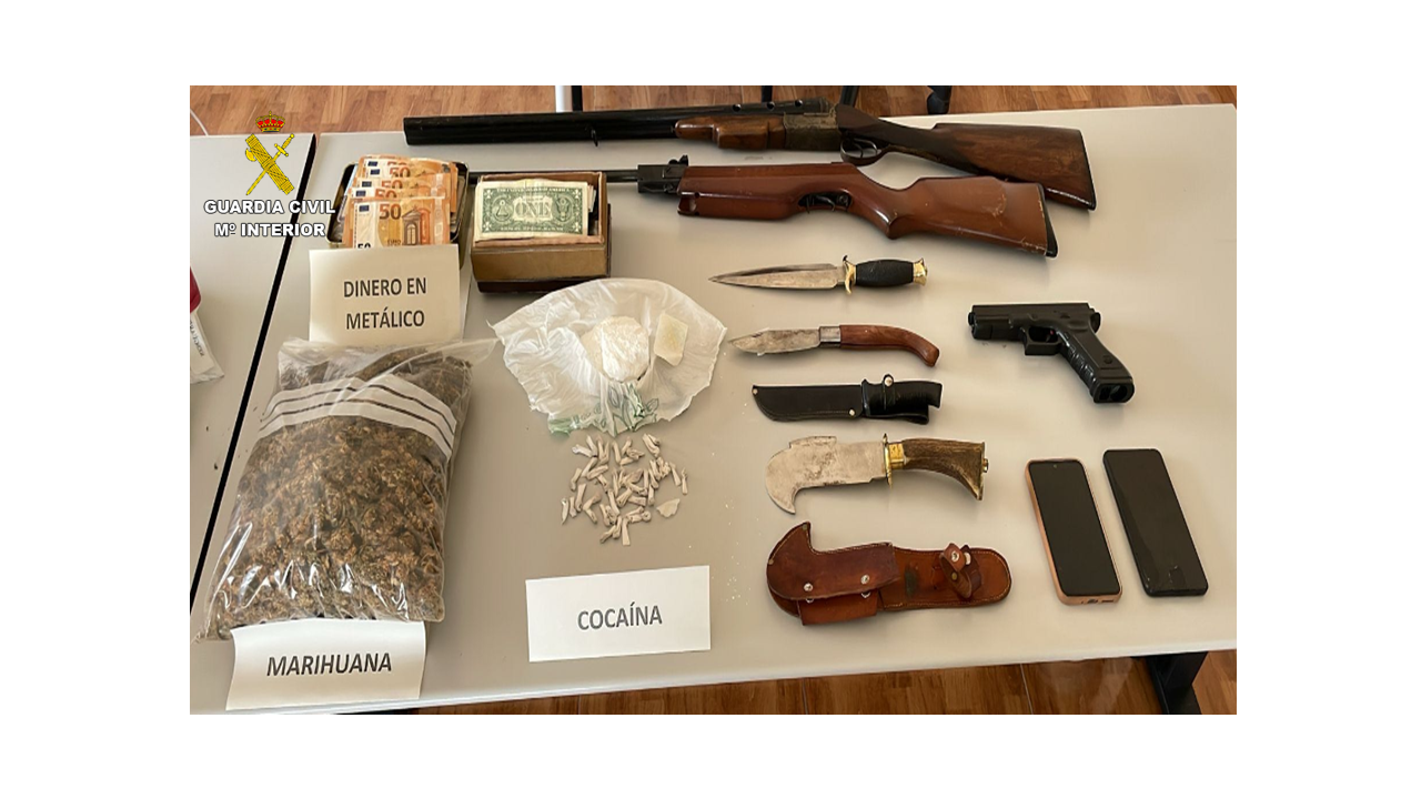 Detenidas tres personas por la Guardia Civil por tráfico de drogas en la comarca del Campo de Montiel Detenidas tres personas por la Guardia Civil por tráfico de drogas en la comarca del Campo de Montiel