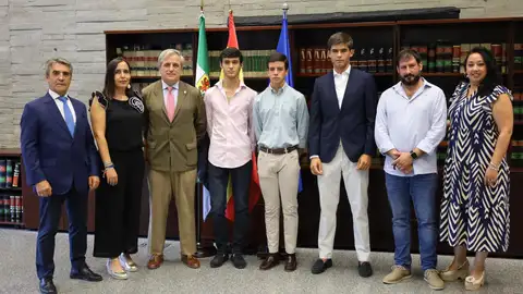 Jorge Hurtado, Tomás Bastos y Manuel Caballero disputarán 9 de agosto la final del Circuito de Novilladas de Extremadura Jorge Hurtado, Tomás Bastos y Manuel Caballero disputarán 9 de agosto la final del Circuito de Novilladas de Extremadura