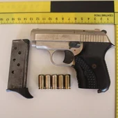 Imagen de una pistola intervenida al clan Imagen de una pistola intervenida al clan