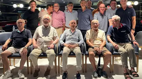 Emotivo reencuentro de los fundadores del Fútbol Base del Benidorm CD Emotivo reencuentro de los fundadores del Fútbol Base del Benidorm CD