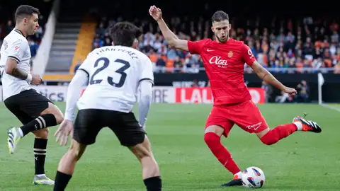 El Valencia ficha hasta 2029 a Copete, traspasado por el Mallorca El Valencia ficha hasta 2029 a Copete, traspasado por el Mallorca