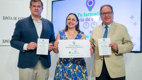 Las 750 farmacias y botiquines extremeños se convertirán en 'puntos violetas' para apoyar a víctimas de violencia de género Las 750 farmacias y botiquines extremeños se convertirán en 'puntos violetas' para apoyar a víctimas de violencia de género