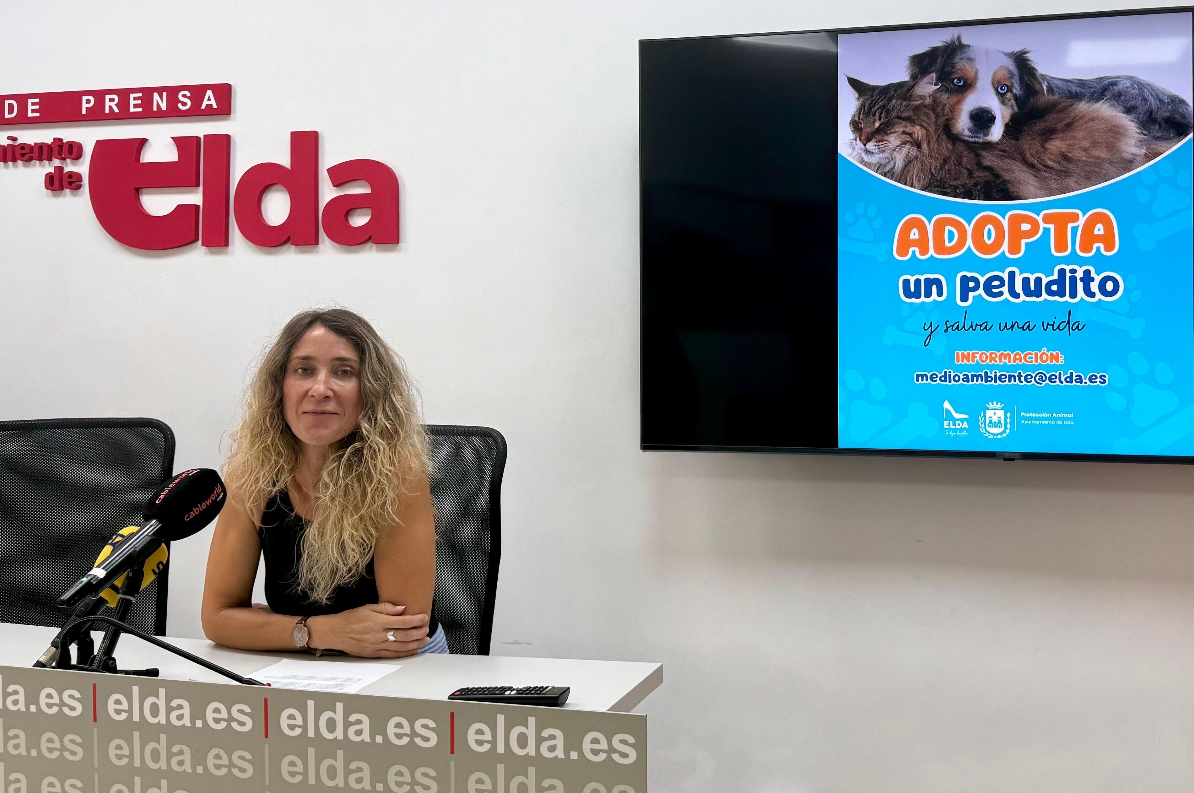 Elda lanza campaña para concienciar sobre la adopción y el abandono de mascotas Elda lanza campaña para concienciar sobre la adopción y el abandono de mascotas