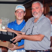 El IV Torneo de Golf Tomate Huevo Toro triunfa en Alhaurín Golf