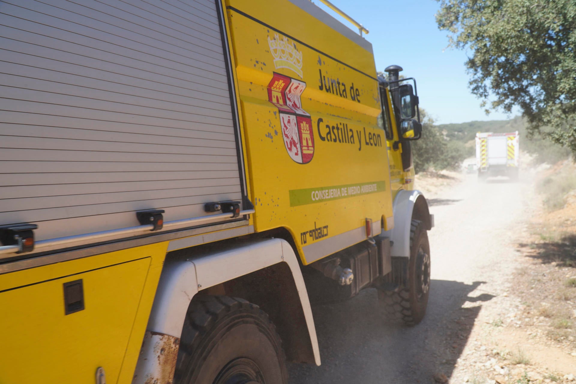 La evolución del incendio de Ávila "no es halagüeña": ha arrasado 500 hectáreas y puede llegar a El Arenal La evolución del incendio de Ávila "no es halagüeña": ha arrasado 500 hectáreas y puede llegar a El Arenal