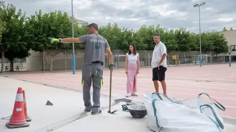 L´Alfàs del Pi realiza tareas de puesta a punto de los centros educativos del municipio L´Alfàs del Pi realiza tareas de puesta a punto de los centros educativos del municipio